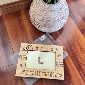 Sisters Wood Photo Frame - Share Love & Closeness